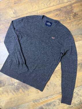 HOLLISTER MEN’s Gray Crewneck Knit Sweater, Size M, EUC